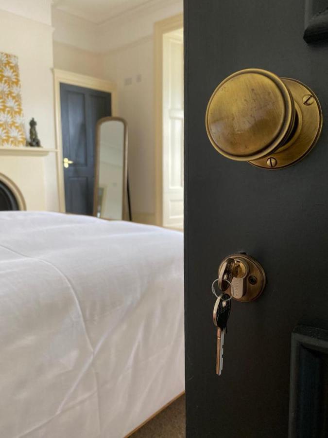 No6 Bed and Breakfast Barmouth Buitenkant foto