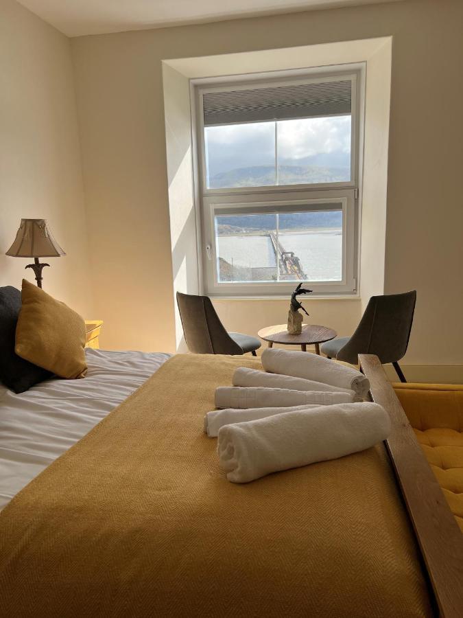 No6 Bed and Breakfast Barmouth Buitenkant foto